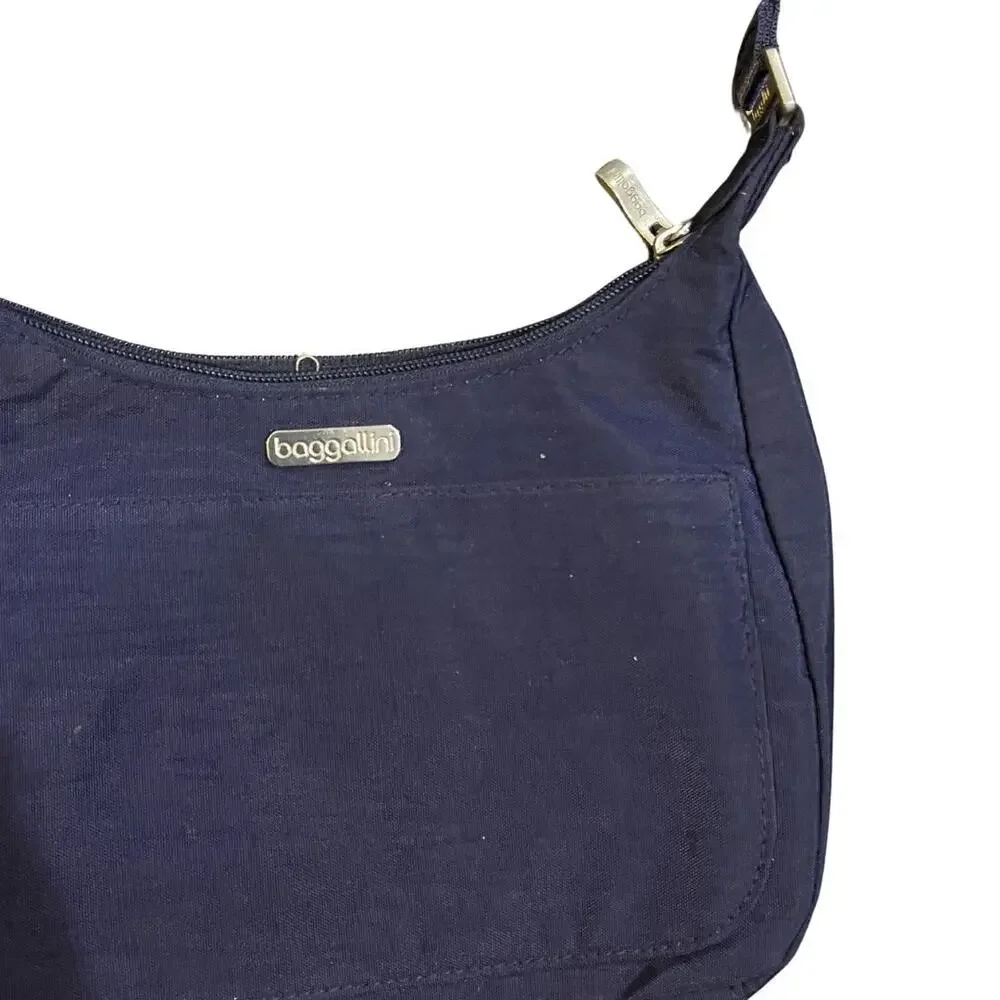Baggallini navy nylon